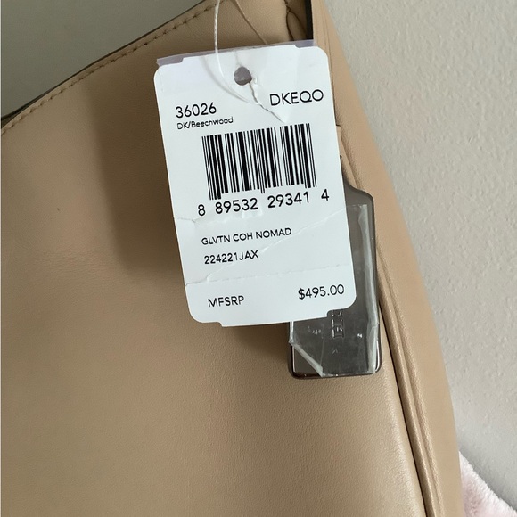 Coach Nomad in Beechwood 36026 - Picture 2 of 8